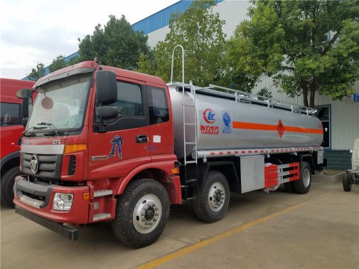 福田歐曼小三軸26立方鋁合金運油車