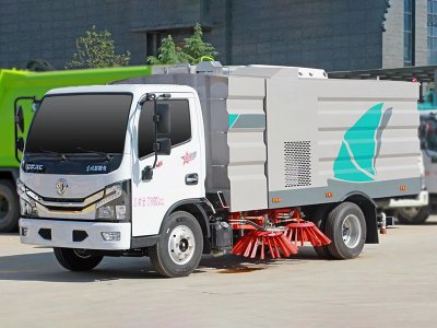 東風(fēng)多利卡6方掃路車