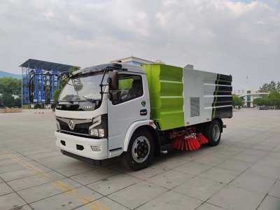 東風(fēng)福瑞卡8方掃路車